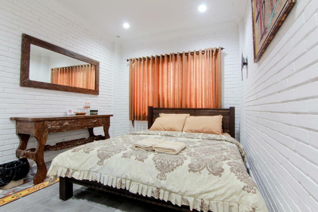 Satu Kayen Guest House Sleman  Esterno foto